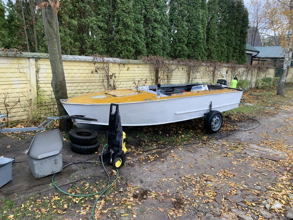 Човен Прогрес2+мотор Ямаха 9,9.