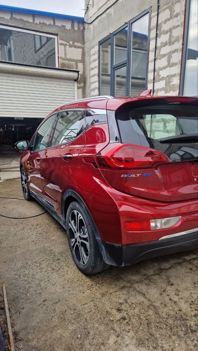 Бампер на Chevrolet Bolt Premiere 2017-2021