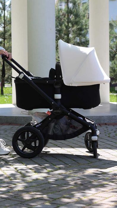 Дитяча коляска Bugaboo Fox 2 (2 в 1) — люлька + прогулянковий блок.