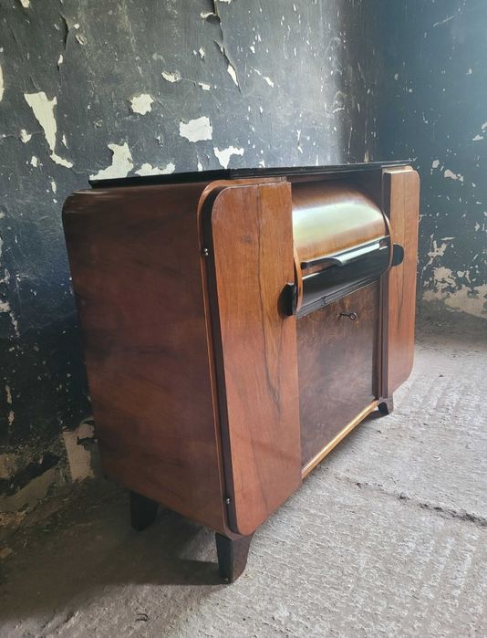 Komoda art deco   szafka gramofonowa Jindrich Halabala