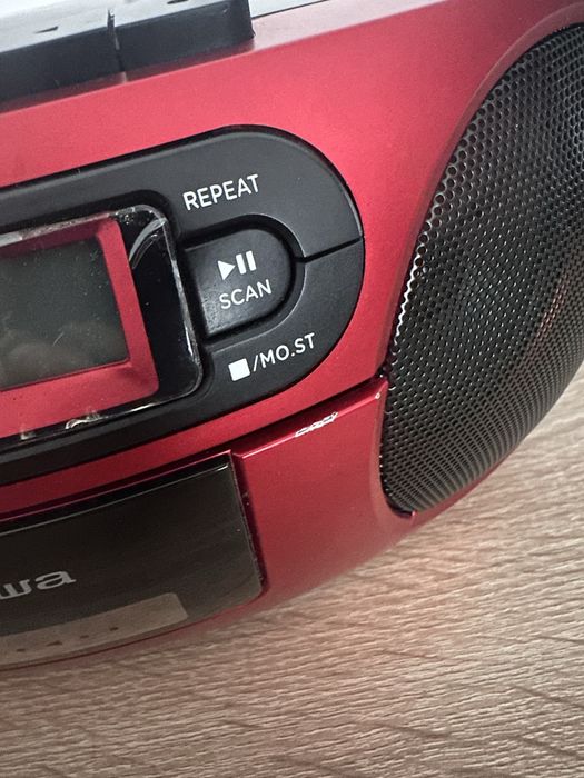 Boombox Radio Aiwa BBTC-550RD Czarno-czerwony