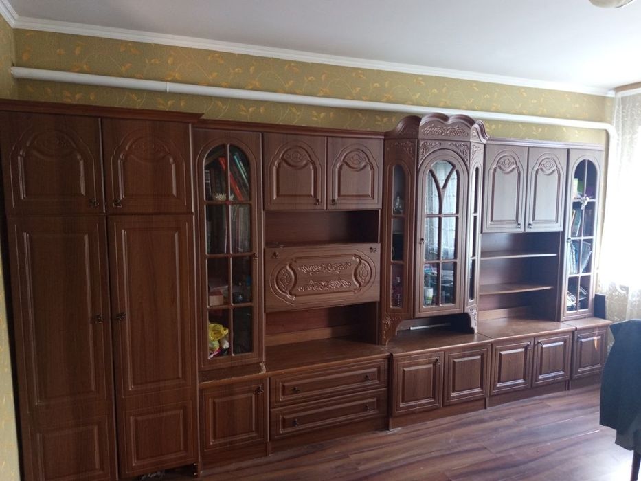 Продам стінку меблевий гарнітур