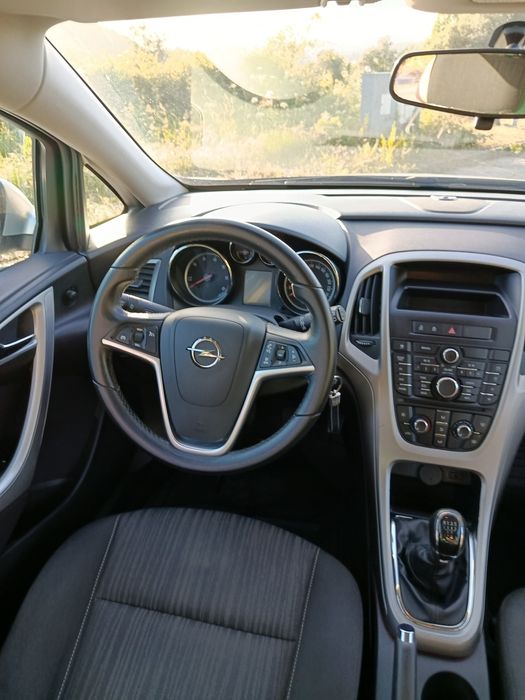 Opel Astra J 1.3 CDTI 2012 Sports Tourer