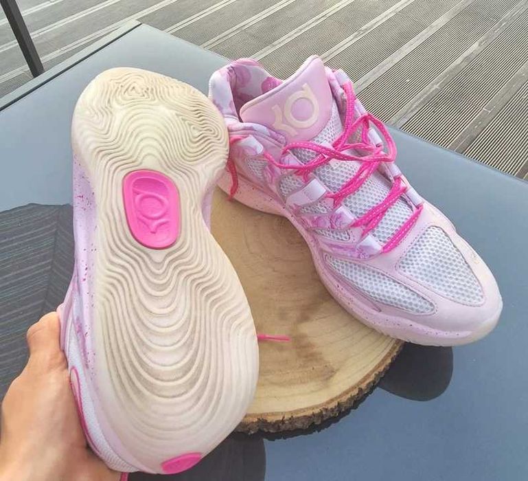 Nike KD 18 Aunt Pearl – Como Novas