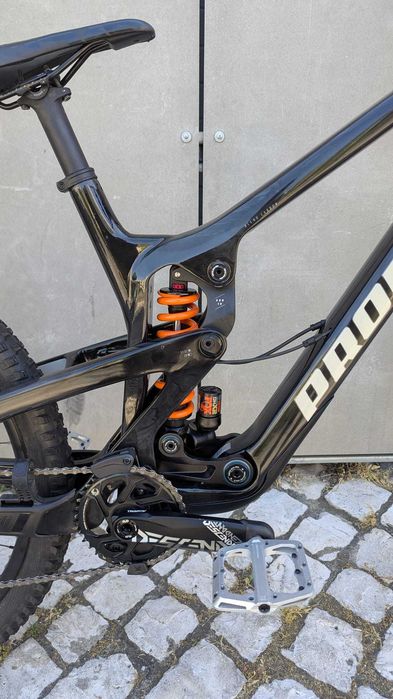 Bicicleta Propain 3 R CF como nova