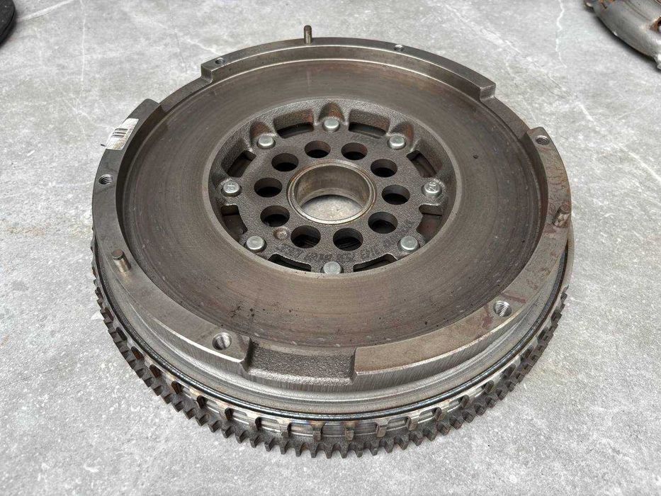 Комплект зчеплення Демпфер Volvo S60 V60 V70 V40 2.0 T4