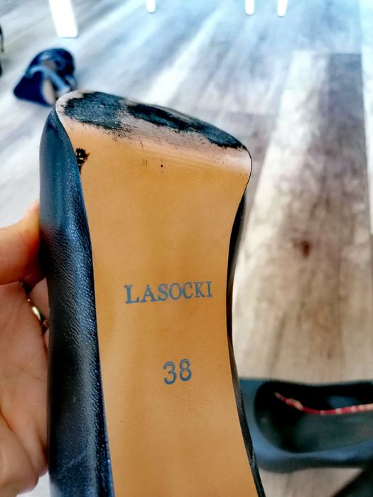 Szpilki czółenka Lasocki bez palców na obcasie