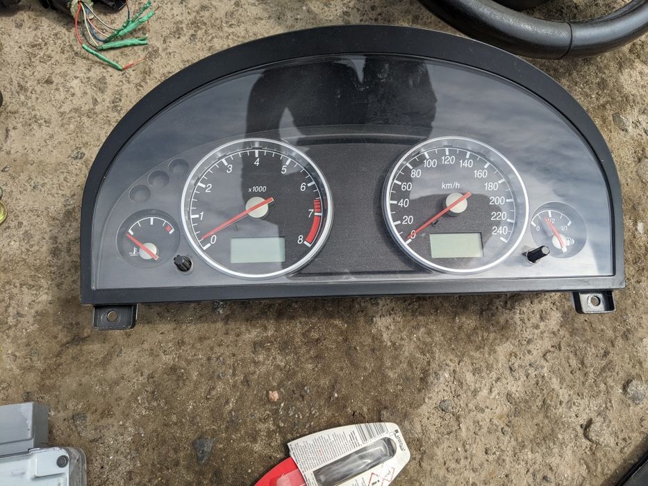 Щиток приборов ford Mondeo 3 бензин