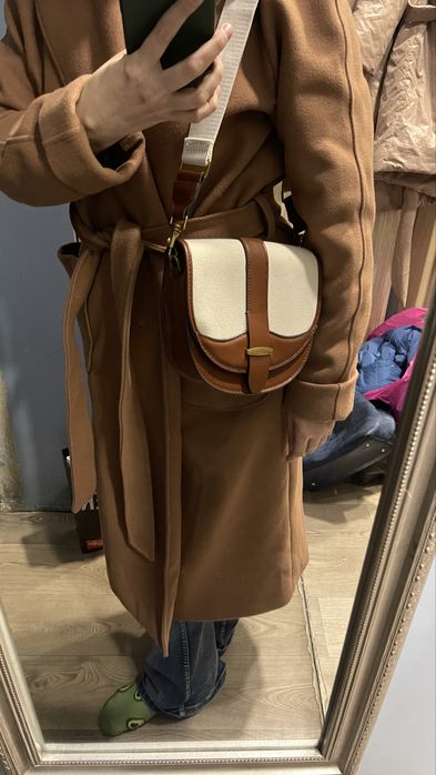 Сумка через плече від Mango