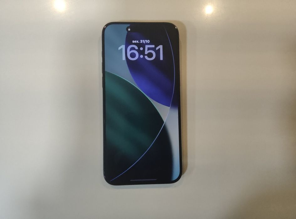 iPhone 15 Pro Max 256GB titânio Como Novo