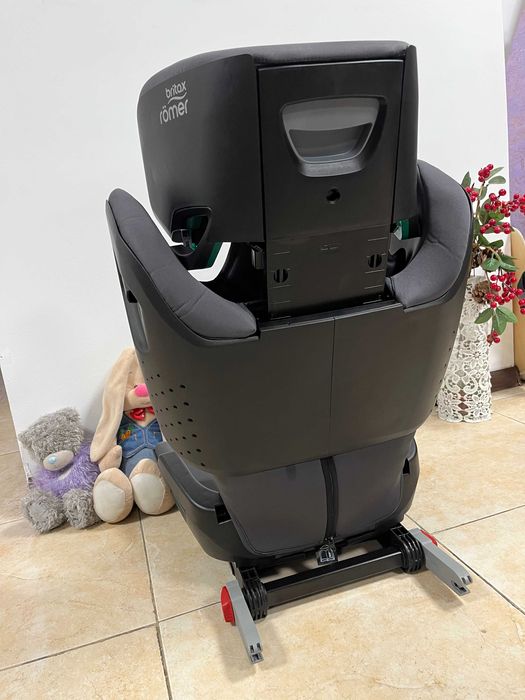 Автокрісло BRITAX ROMER KIDFIX I-Size  Група 2/3 (15-36кг) бустер