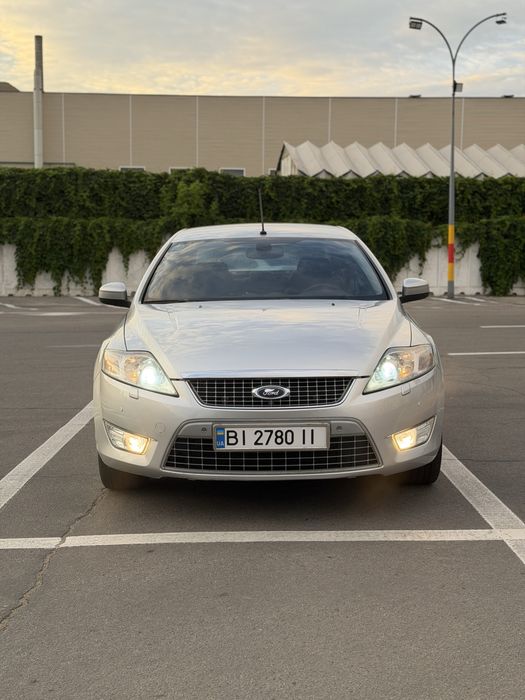 Продам автомобіль Ford у чудовому стані