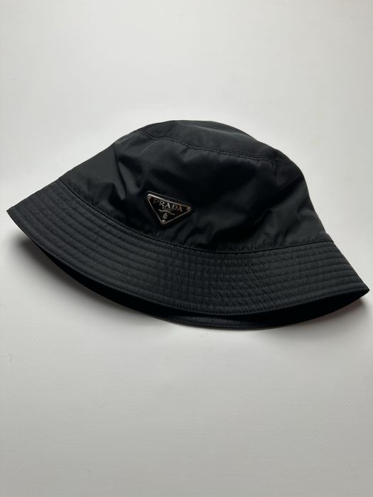 Шорты moncler off white