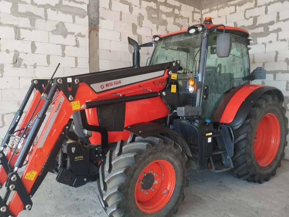 Kubota M6-142 z ładowaczem czołowym