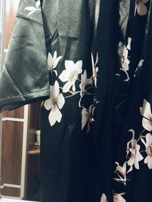 Satynowy szlafrok damski