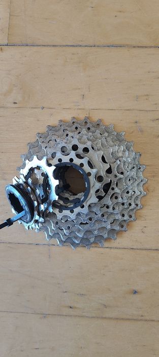 Pack Estrada Shimano Ultegra 11v: Cassete R8000 (11-30T) + Corrente HG701