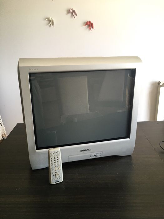 TV Sony Trinitron 21” // KV-21CT1E