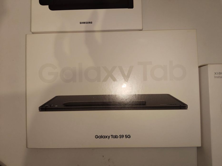 Galaxy Tab S9 5G + capa + carregador