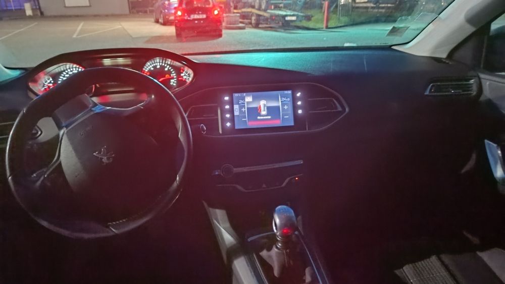 Разборка шрот  авто запчасти Пежо 308 t9 Peugeot 308 2016