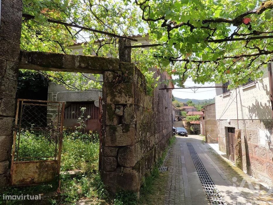 Casa / Villa em Lindoso de 86,00 m2