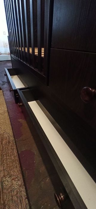 Дитяче ліжко-комод