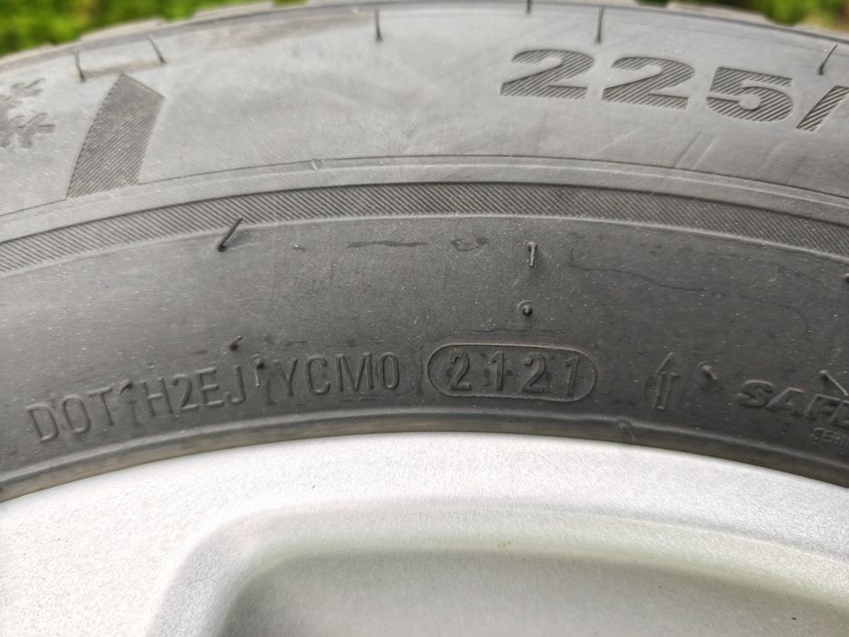 Koła zimowe 17" Ford Kuga 5x108 225/65 R17 Kumho + Czujniki TPMS