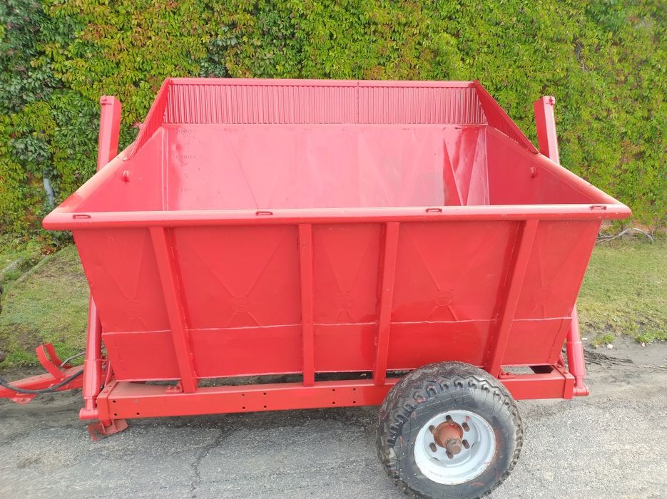 Przyczepa jednoosiowa wysoki wysyp wywrotka przeładowcza Taarup