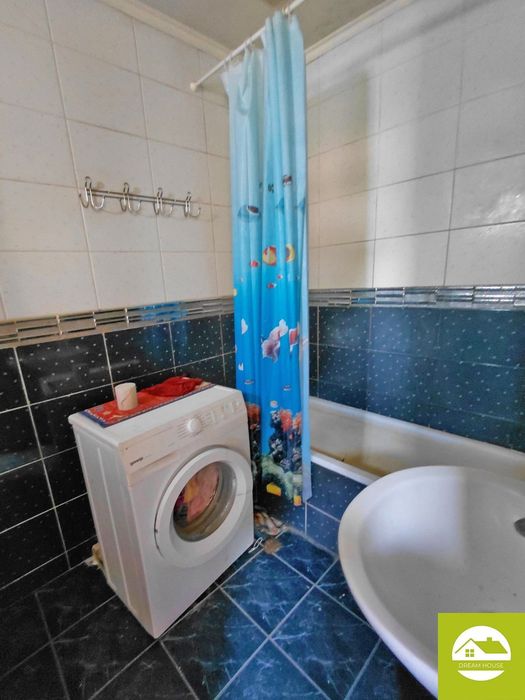 Продаються будинки
