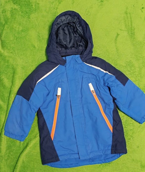 Куртка на хлопчика весна-осінь