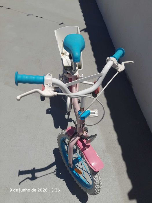Bicicleta menina