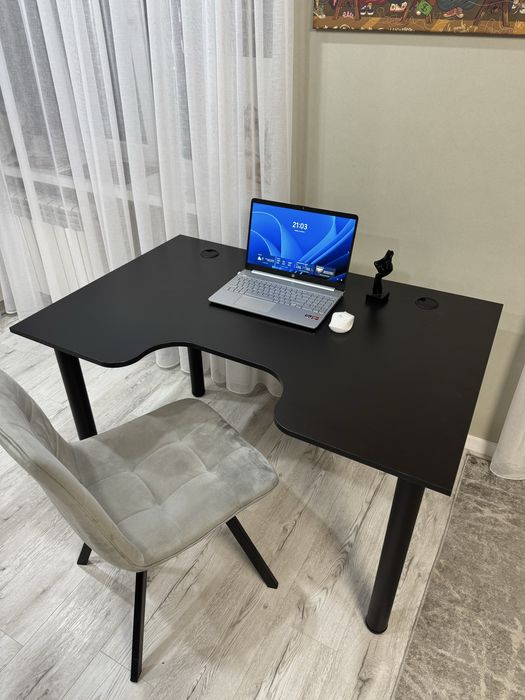 Геймерский стол. Геймерський стіл. В наявності. (Игровой, компютерный)