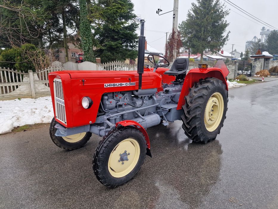 Traktor  Ursus C360 salonowy Stan