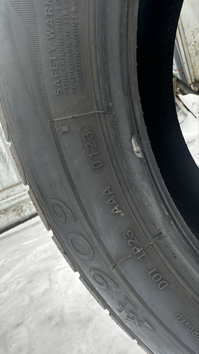 Резина 215 55 17 23 рік