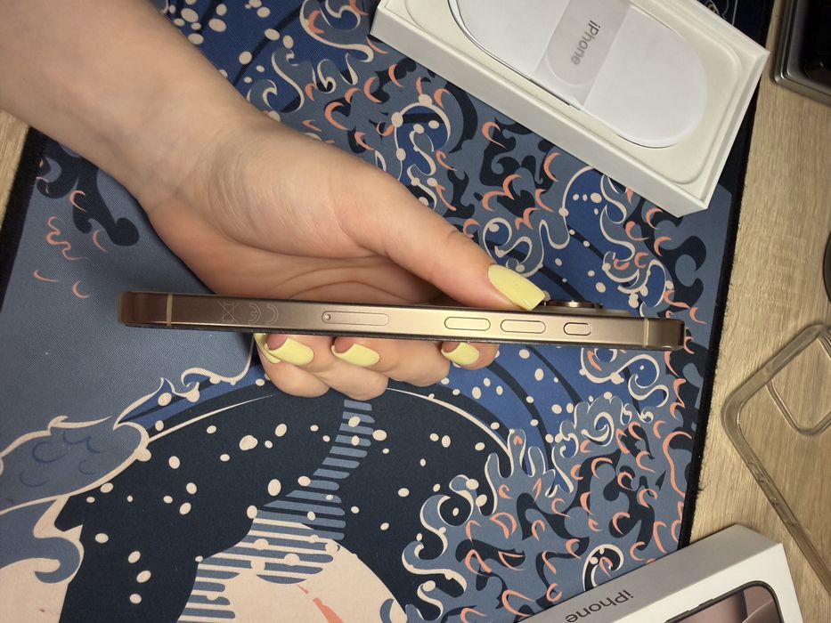iPhone 16 Pro 128GB Desert Titanium Neverlock ідеальний стан