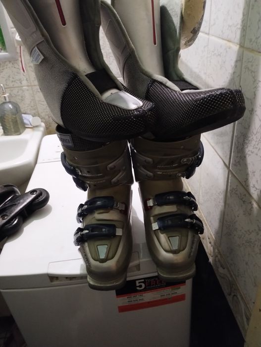 Лыжные ботинки женские