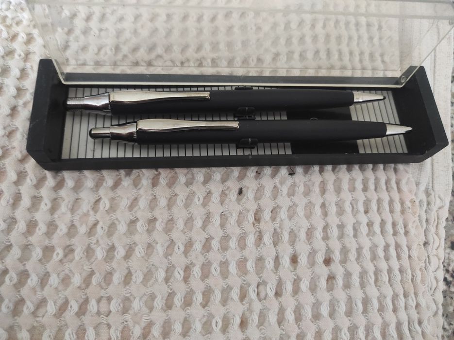 Várias canetas , até Inoxocrom