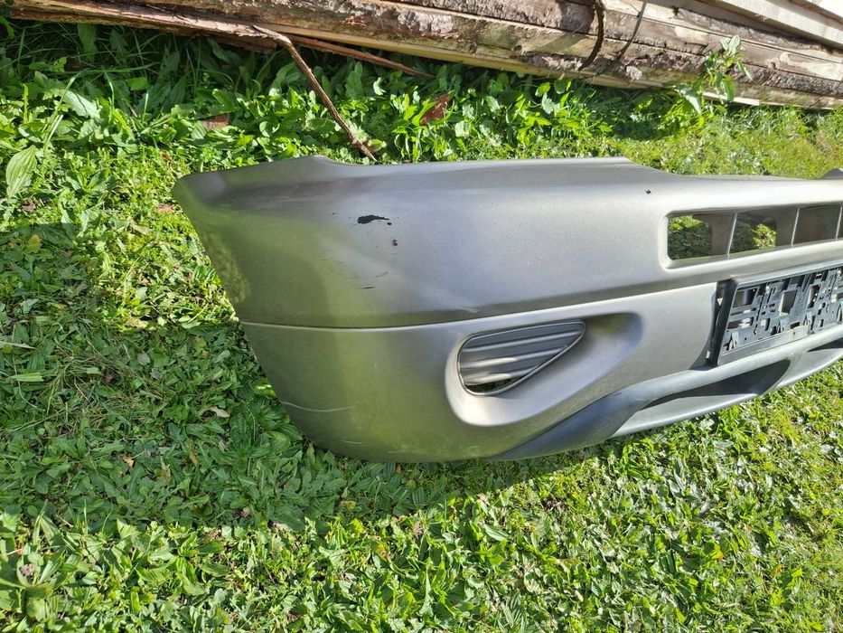 Nissan Terrano ll Lift zderzak przedni przód