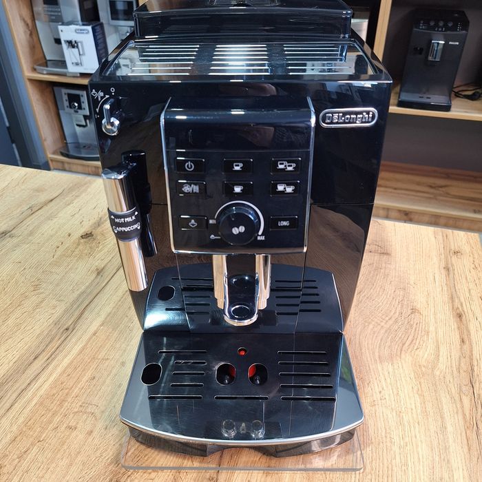 Кавоварка DeLonghi (ECAM 13.120.В)