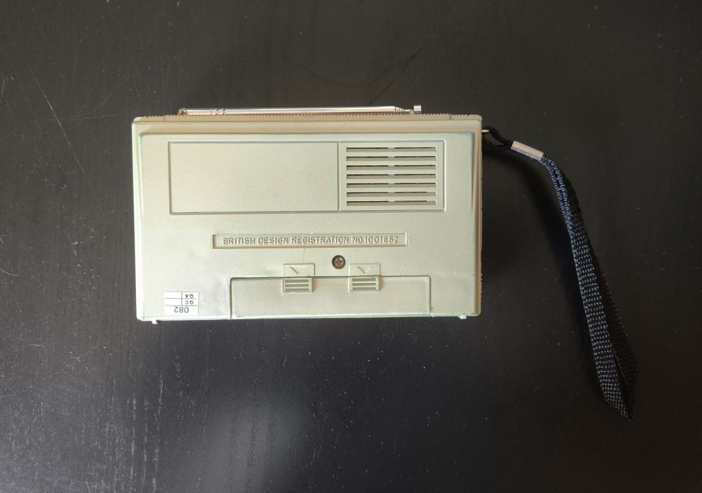 Rádio portátil vintage