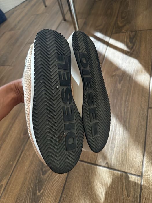 Кросівки Diesel. — zdjęcie 3