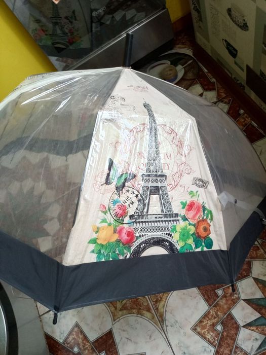 Продам зонтик женский.