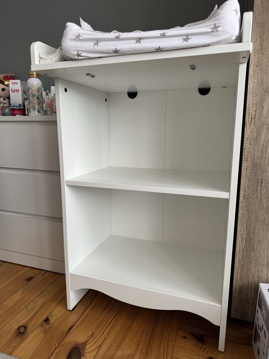 Przewijak Ikea + mata do przewijania z prześcieradlem