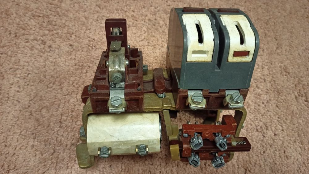 Контакторы МК1-20,  на 220/110в