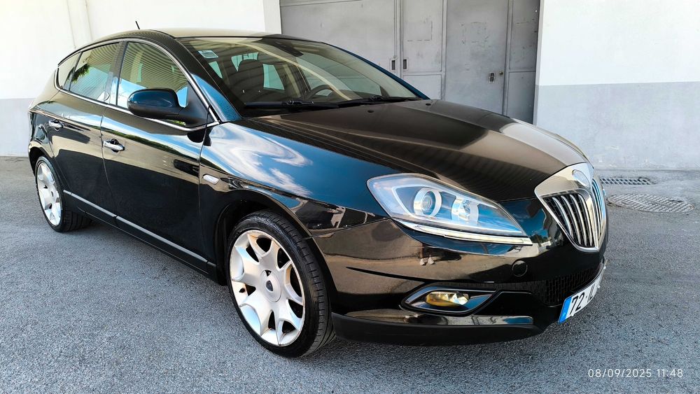 Lancia Delta 1.4 T-JET versão rara e unica á venda