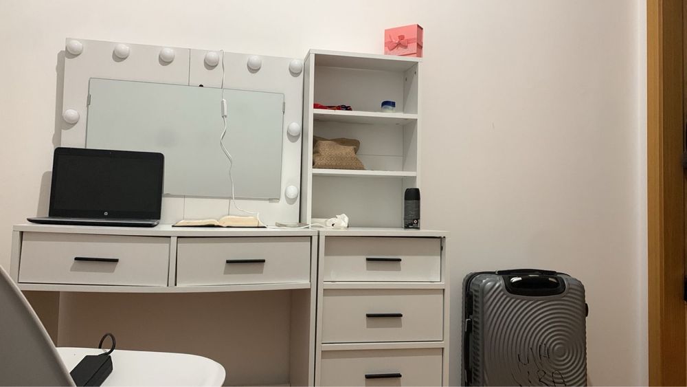 Penteadeira( toucador)