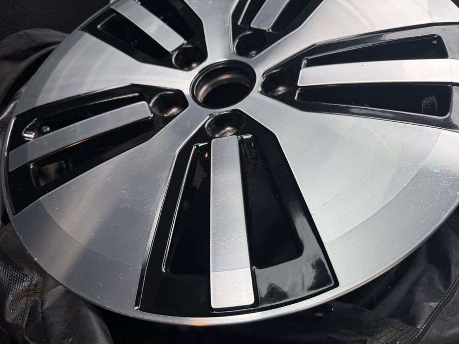 Диск фольксваген гольф e golf R16 5 x 112  ET46. 5500грн 1 шт