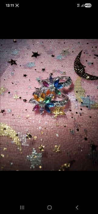 Conjunto colorido prateado