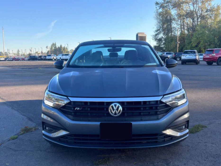 Volkswagen Jetta R-Line      2019