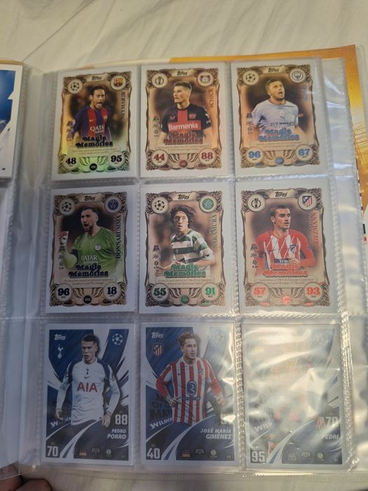 Binder z kartami match attax 25/26