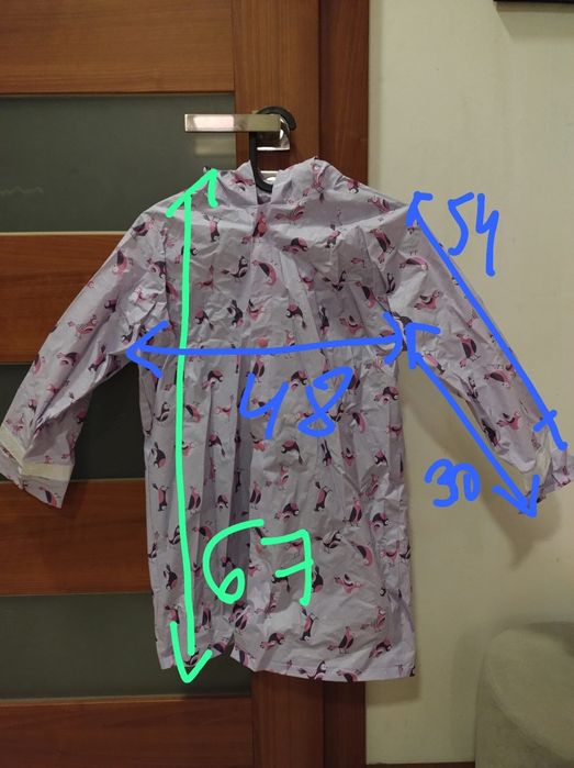 Płaszcz przeciwdeszczowy dziewczęcy rozm.122/128